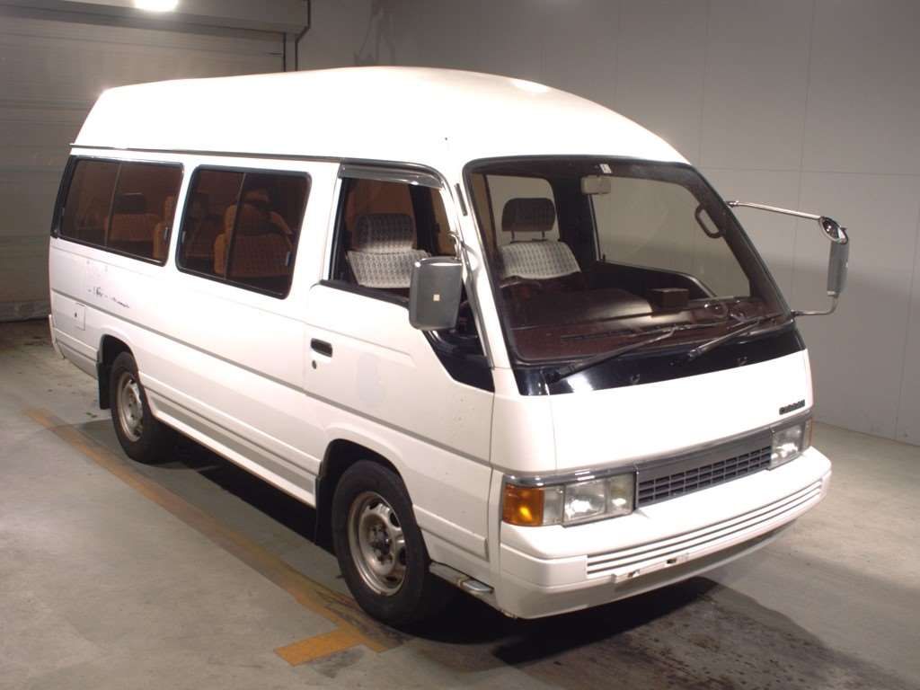 nissan caravan gll