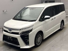 TOYOTA VOXY 2021/ZS KIRAMEKI3/ZWR80W