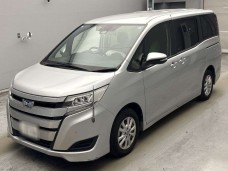 TOYOTA NOAH 2021/X/ZWR80G