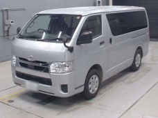 TOYOTA HIACE 2022/DX GL PKG/TRH200V