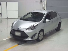 TOYOTA AQUA 2019/S STYLE BLACK/NHP10