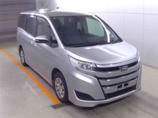 TOYOTA NOAH 2021/X/ZRR80G