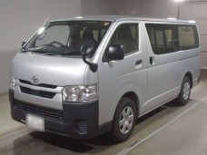 TOYOTA HIACE 2020/DX/TRH200V