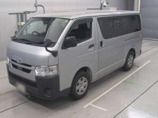 TOYOTA HIACE 2020/LONG DX/TRH200V
