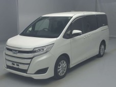 TOYOTA NOAH 2021/X/ZWR80G
