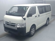 TOYOTA HIACE 2022/DX/TRH200V