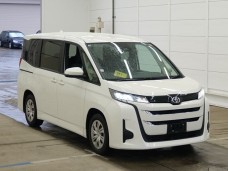 TOYOTA NOAH 2022/X WAGON/MZRA90W