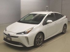 TOYOTA PRIUS 2021/S TOURING SELECTION/ZVW51
