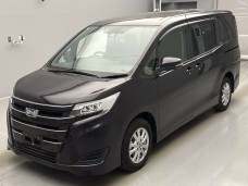 TOYOTA NOAH 2021/X/ZWR80G