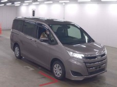 TOYOTA NOAH 2021/X/ZRR80G