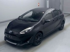 TOYOTA AQUA 2021/S STYLE BLACK KINTO TOURING/NHP10