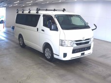 TOYOTA HIACE 2020/DX GL PKG/TRH200V