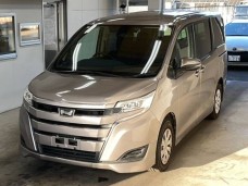 TOYOTA NOAH 2021/X/ZRR80G