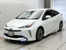 TOYOTA PRIUS 2021/S TOURING SELECTION/ZVW51