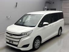 TOYOTA NOAH 2020/1354000/ZRR80G